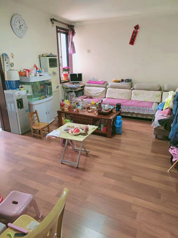 精裝修3室2廳1衛(wèi)108m2