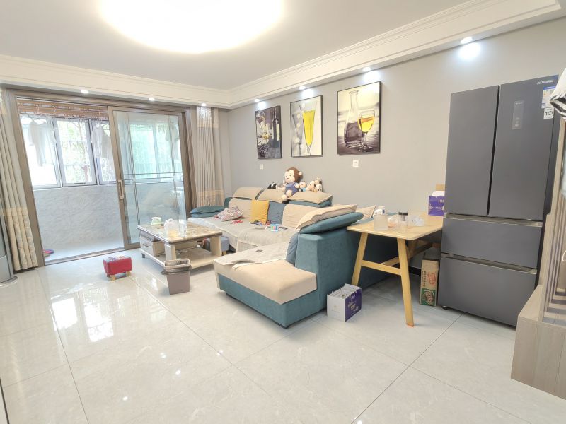 精裝修3室1廳1衛(wèi)101m292.8萬元