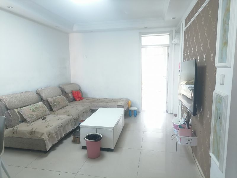 普通裝修3室1廳1衛(wèi)86m279萬元