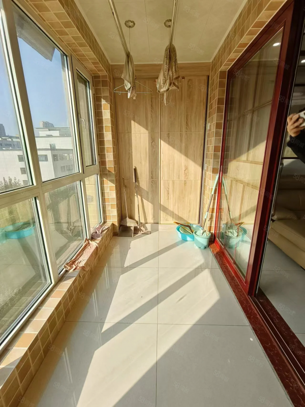 南北通透，精裝修2室2廳1衛(wèi)106m2152萬(wàn)元