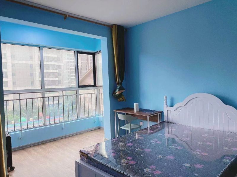 精裝修3室2廳1衛(wèi)126m2430元/月