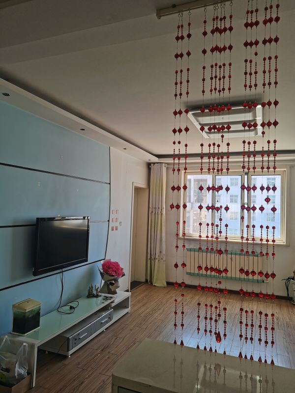 精裝修3室2廳1衛(wèi)132m21400元/月