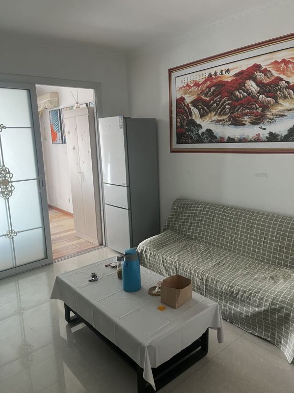 精裝修1室1廳1衛(wèi)60m21200元/月