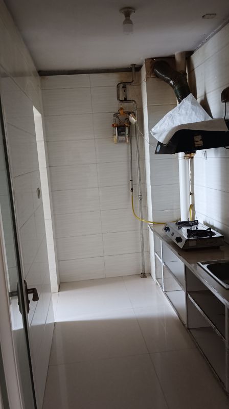 遠(yuǎn)航國際西區(qū)2室1廳1衛(wèi)1200元/月89m2普通裝修出租