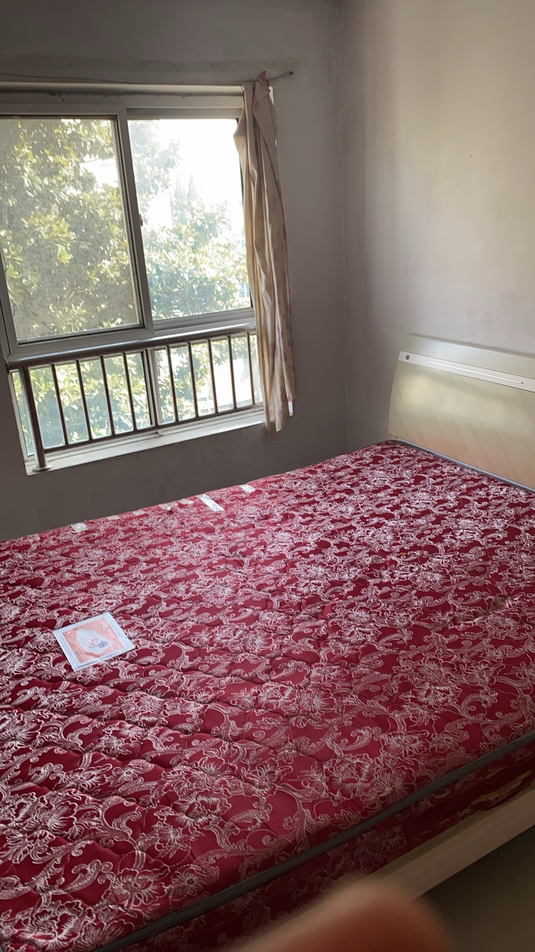 2室2廳1衛(wèi)1200元/月90m2精裝修出租