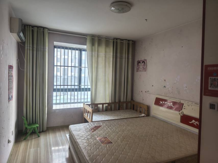 普通裝修2室2廳1衛(wèi)113m21600元/月