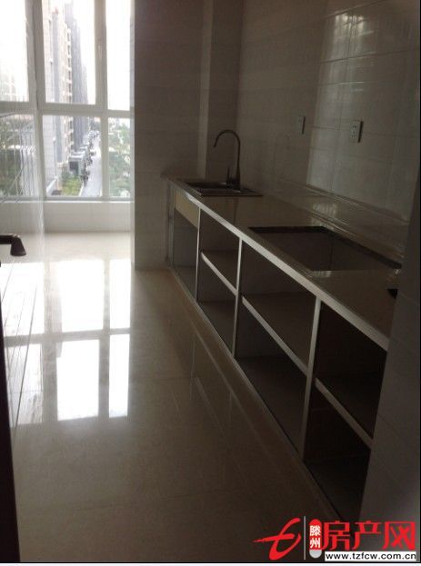 新裝修，地暖，學(xué)區(qū)房