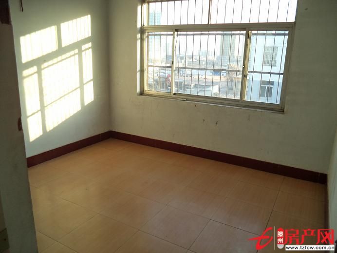 急售??！饃饃莊小區(qū)一百一十五平三十四萬五出售