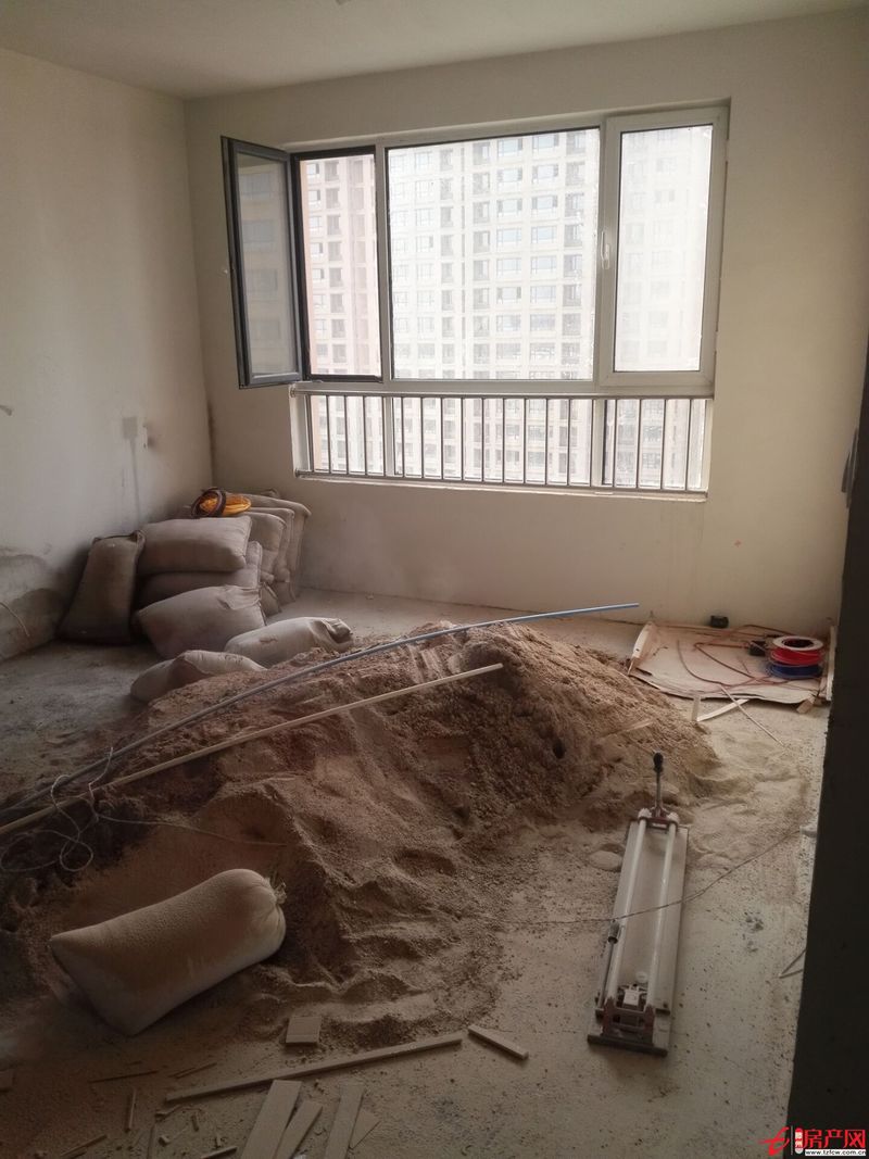 翔宇大廈小區(qū)（熙城國(guó)際斜對(duì)過(guò)）經(jīng)典兩室戶(hù)型，可貸款，走售樓處