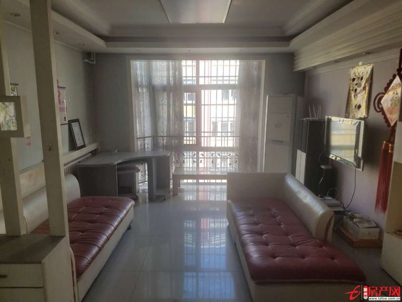 美明嘉苑，三室朝陽，黃金樓層，帶車庫儲藏室，產(chǎn)證滿五，可貸款