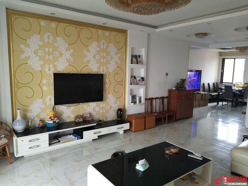 優(yōu)品天地可貸款精裝送家具家電