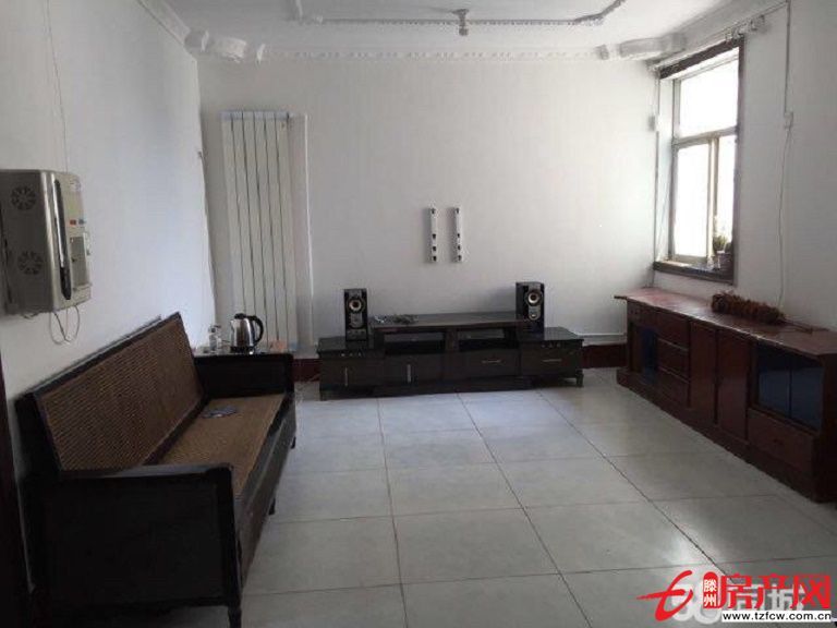 交通便利，生活方便，干凈衛(wèi)生