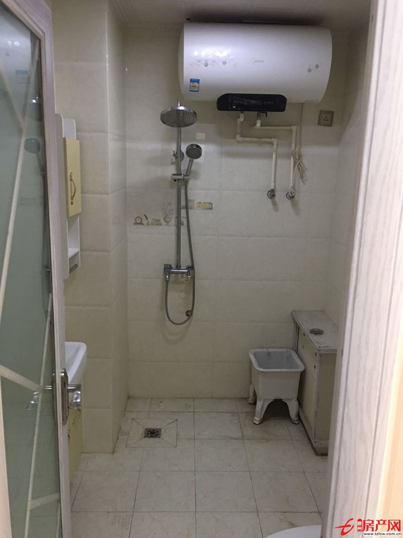 倫達(dá)金領(lǐng)國(guó)際公寓拎包即住