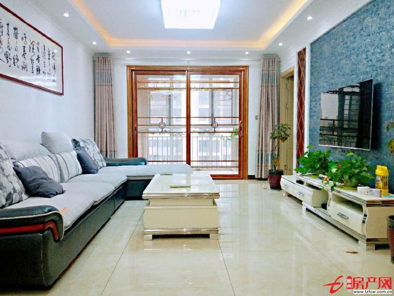 人和藍(lán)灣,117平,精裝3房,黃 金樓層,送家具家電,采光好