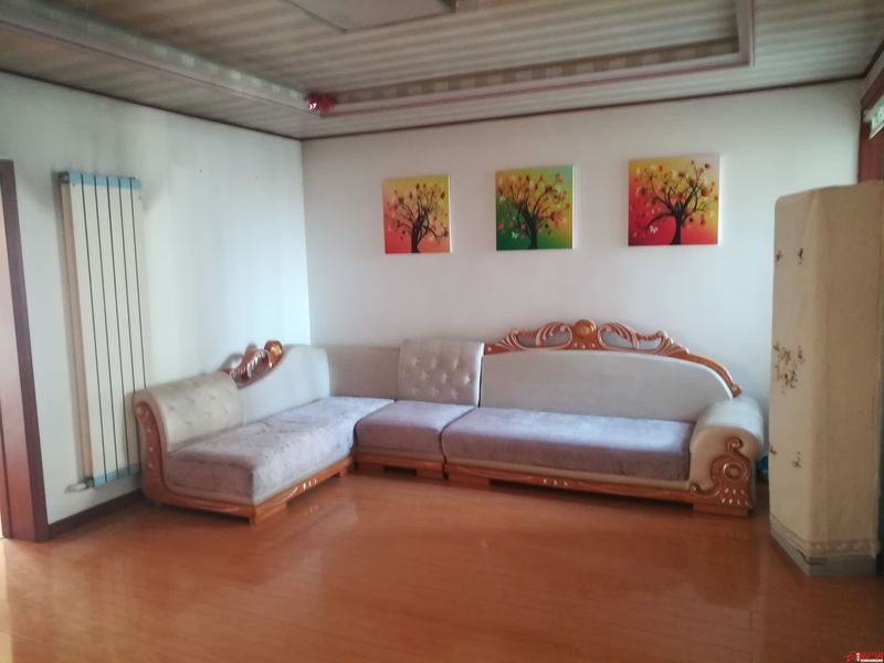 南北通透，證滿兩年，精裝修，水電暖齊全，帶空調(diào)，電視，衣柜，