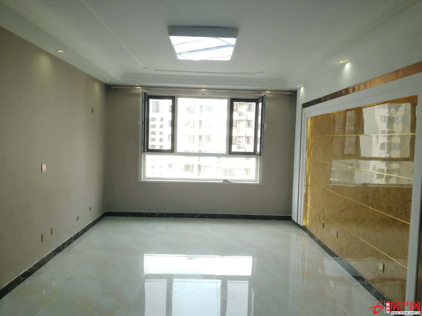 人和天地黃金樓層經(jīng)典戶型兩室朝陽含車位儲藏室精裝修可分期