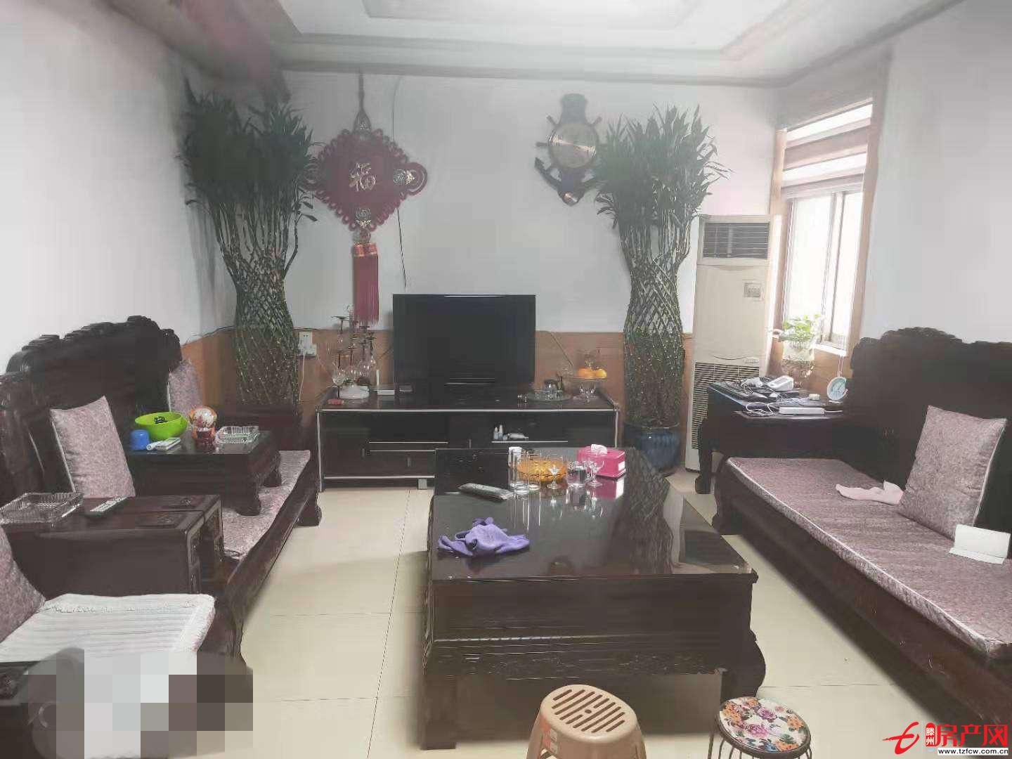 奎文南區(qū)戶型方正兩室朝陽送部分家電家具送一個大儲藏室