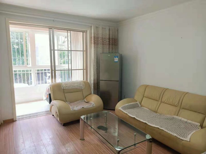 精裝修3室2廳2衛(wèi)125m21850元/月