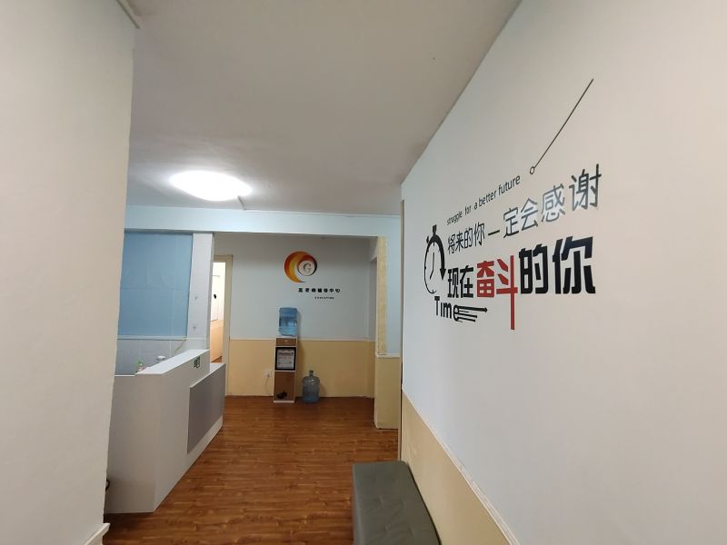 遠航國際出租普通裝修3室2廳2衛(wèi)153m22200元/月