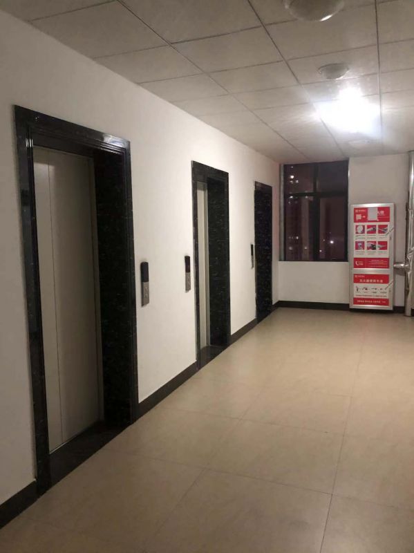 精裝修1室1廳1衛(wèi)58m21500元/月