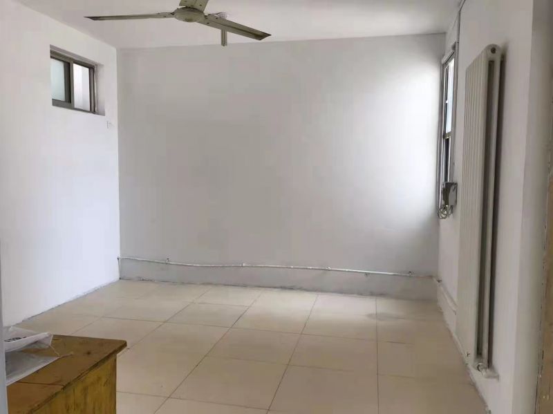 普通裝修3室1廳1衛(wèi)78.18m256.8萬(wàn)元