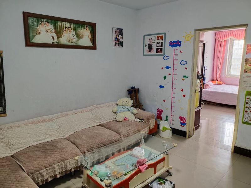 安東花園南區(qū)2007年建好樓層2樓不遮擋采光好 3室85m298萬元