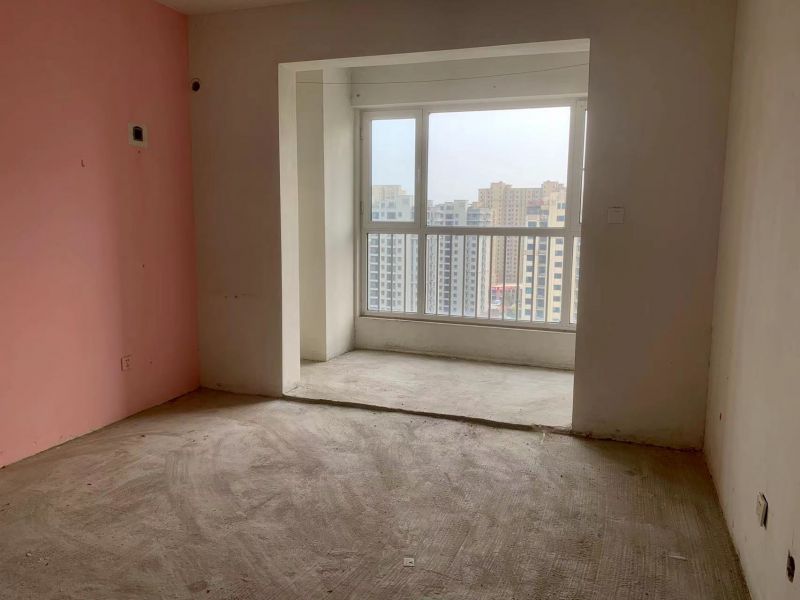 毛坯3室2廳2衛(wèi)132m2143.8萬(wàn)+送車(chē)位