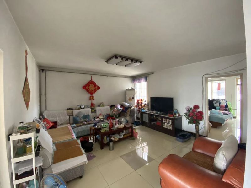 普通裝修1室0廳0衛(wèi)7m282萬(wàn)元