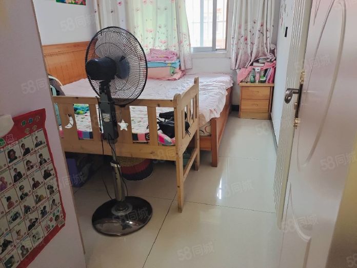 安東花園家具家電齊全拎包入住精裝修3室1廳1衛(wèi)85m21600元/月