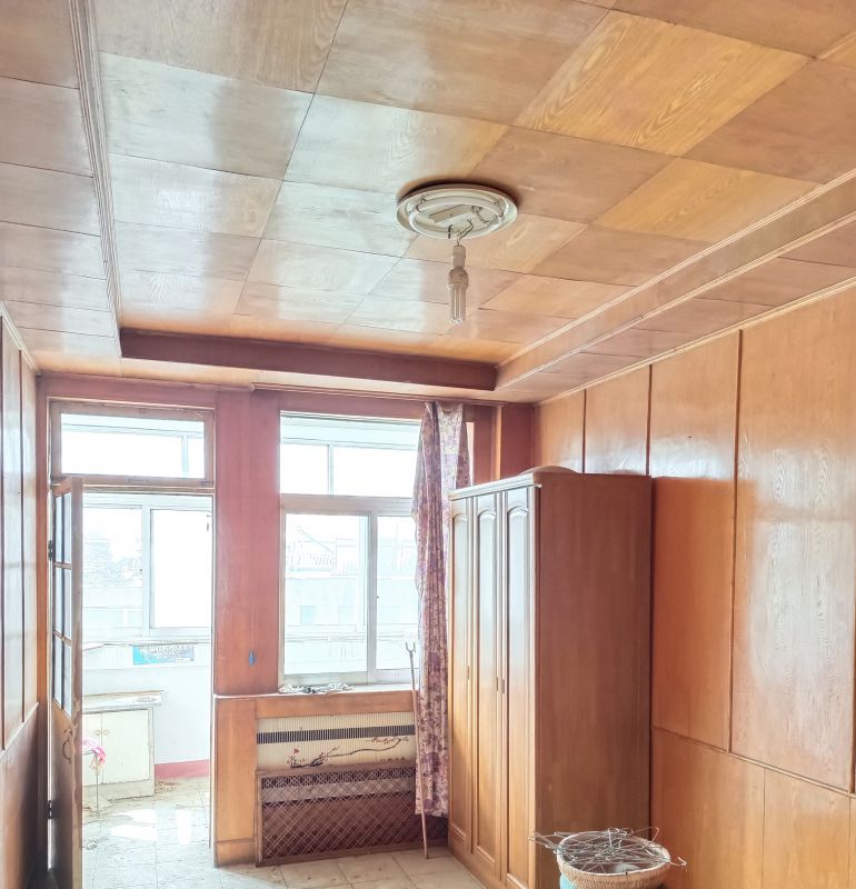 精裝修3室2廳1衛(wèi)130m2120萬元