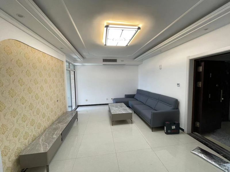 新上！中央公館 急售好房，3室2廳1衛(wèi)101m2精裝修。