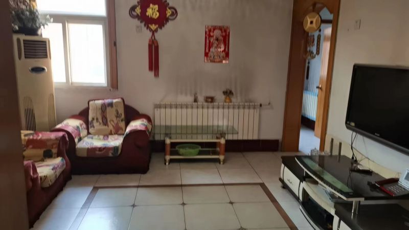 普通裝修3室1廳1衛(wèi)90m286萬元