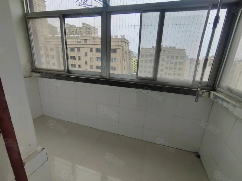 匯龍安東3室1廳1衛(wèi)82m2