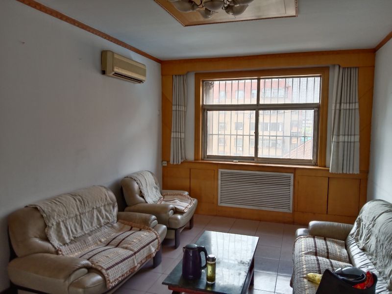 老一中東臨，適合高中孩子安靜的學(xué)習(xí)