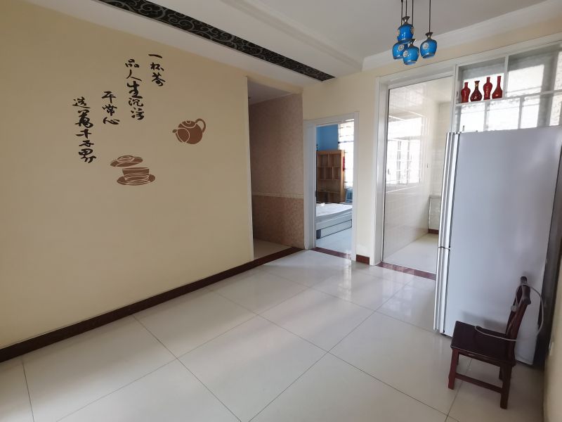 陽光國際   2室2廳1衛(wèi)105m22200元/月