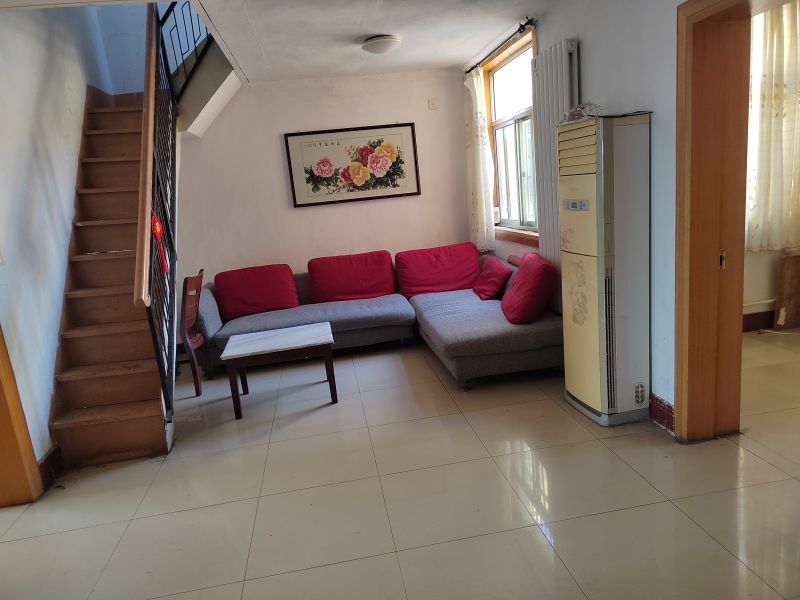 金孔府南區(qū)-精裝修4室2廳1衛(wèi)87m2