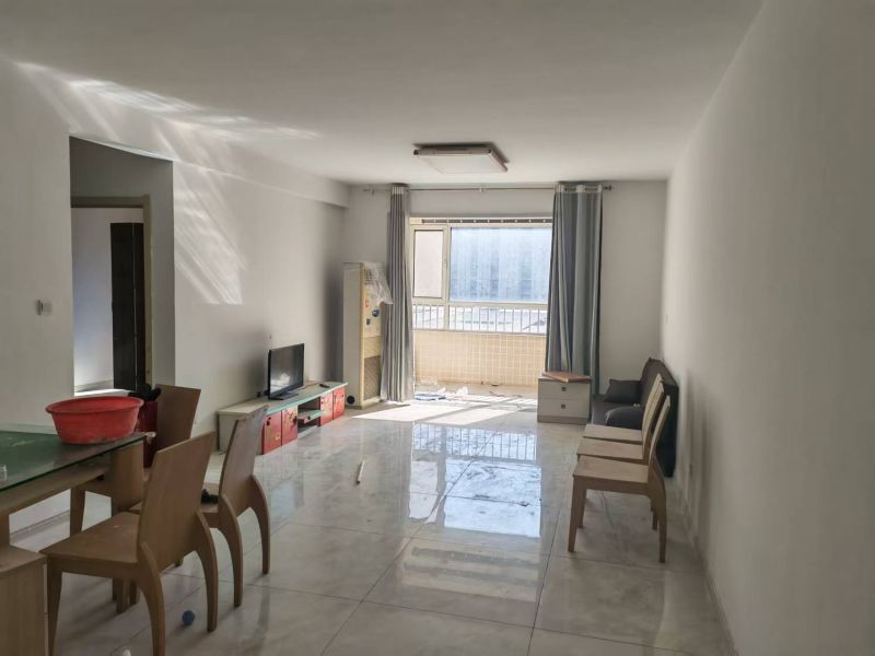 普通裝修2室1廳1衛(wèi)108m21600元/月