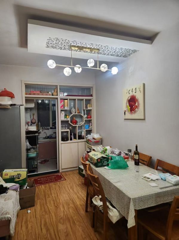 精裝修2室2廳1衛(wèi)92m265萬元