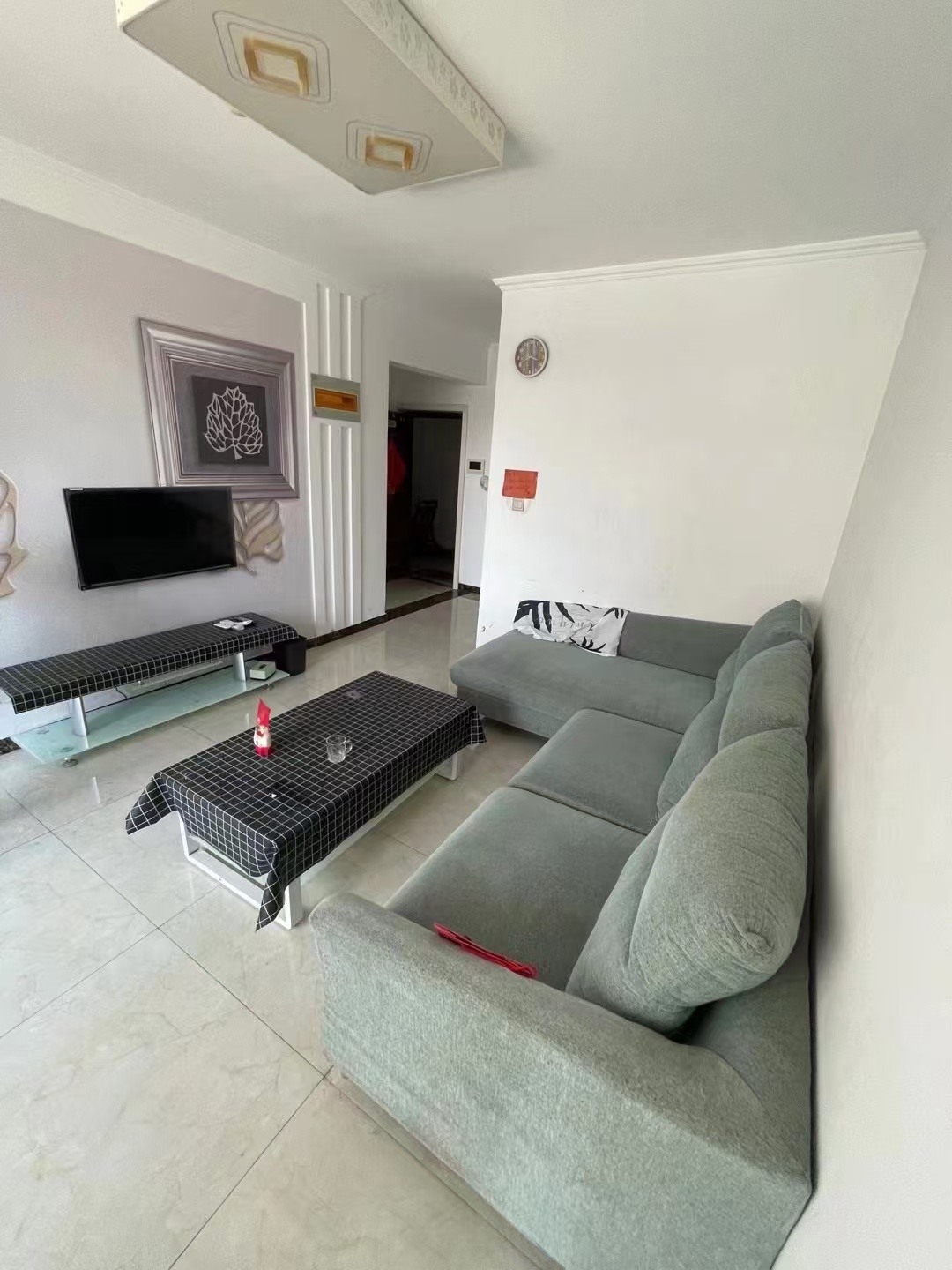 普通裝修2室1廳1衛(wèi)64m250萬(wàn)元