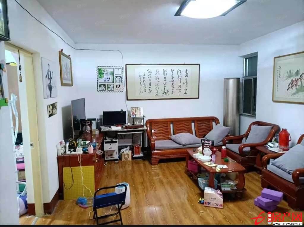 信達(dá)小區(qū)多層四樓，戶型好，證滿五年，可以貸款